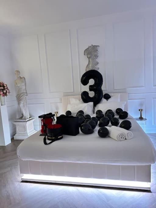Les Chambres D Excellence Spa Sete Exterior photo